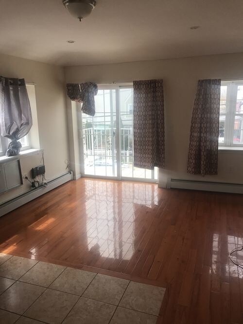 Foto del edificio - 340 Thieriot Ave