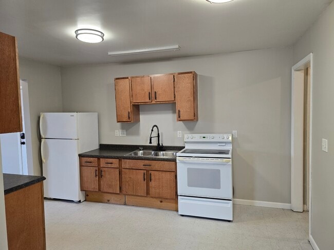 Building Photo - Hamilton Ave