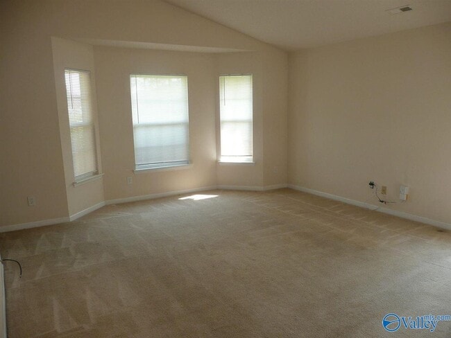Building Photo - 103 Zeona Ct SW