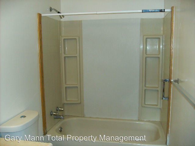 Building Photo - 8928 Craw Ln