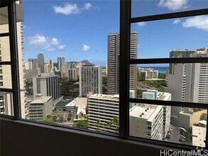 Building Photo - 400 Hobron Ln