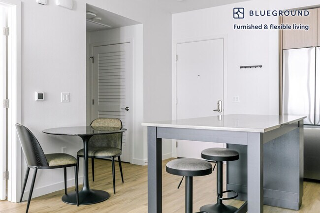 Foto del edificio - 350 Chastain Pl