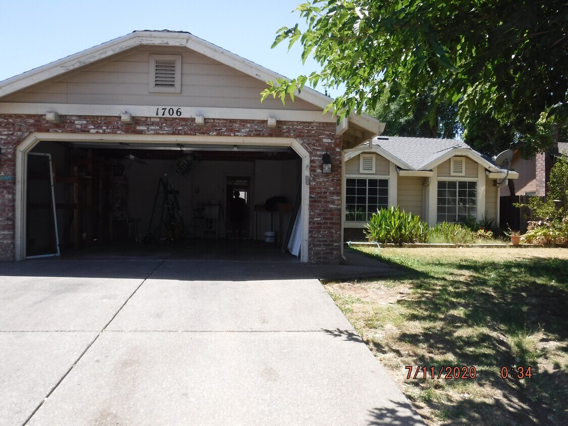 Foto principal - 1706 Brookglen Dr