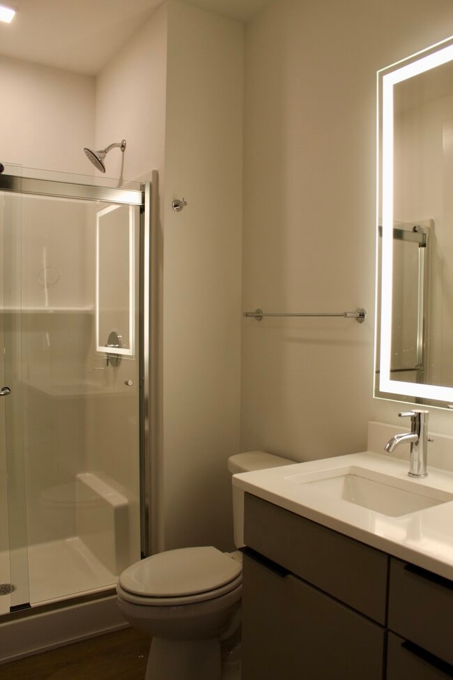 Building Photo - Mid Castle