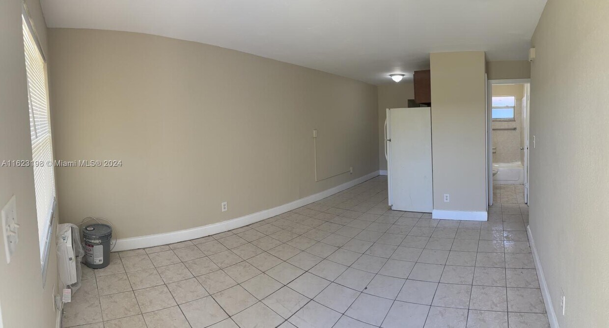 Foto principal - 721 NW 4th Ave