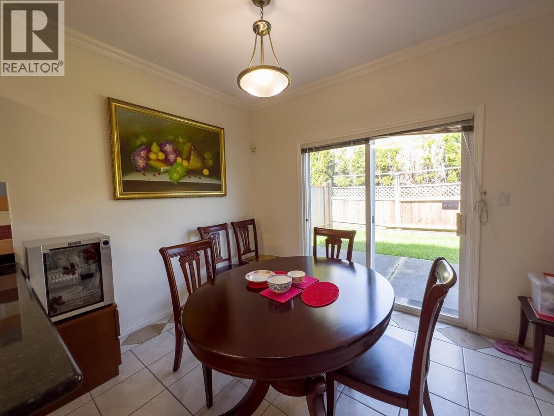 Photo du bâtiment - 70XX Bridge St