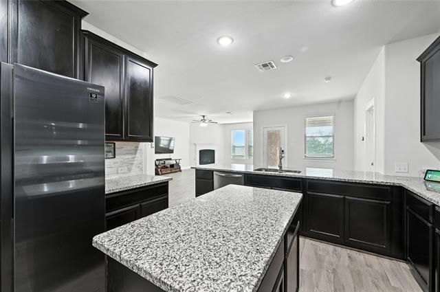 Foto del edificio - 16320 Brayton Rd
