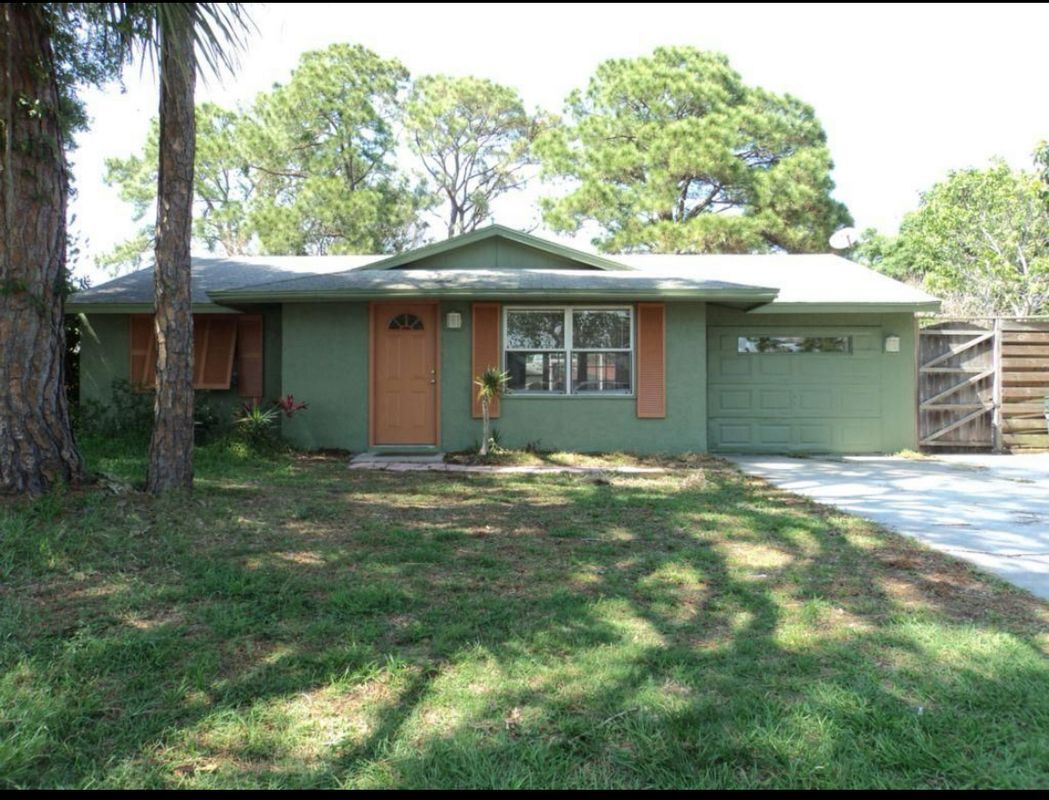 Foto principal - 4733 Webber St