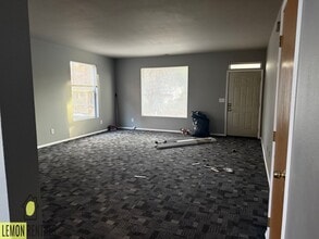 Building Photo - 1209 S 21st Ave