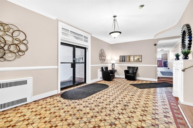 Foto del edificio - 2 Greenridge Ave