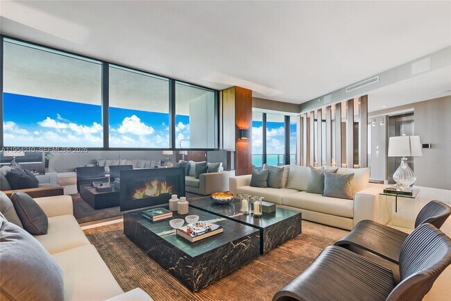 Foto del edificio - 18555 Collins Ave