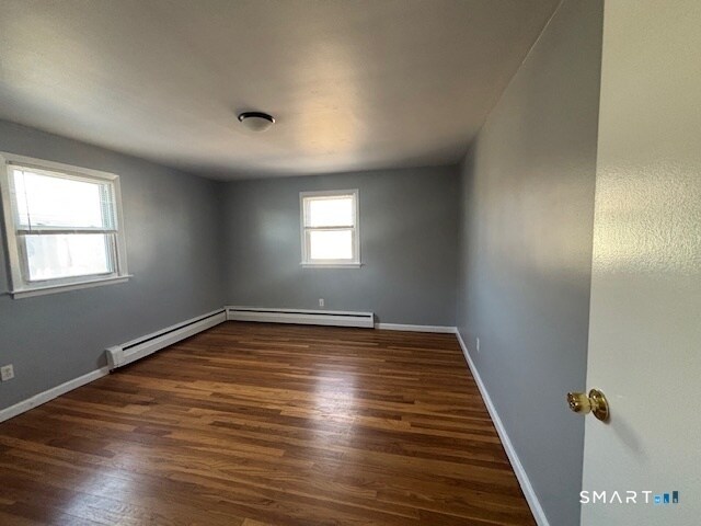 Foto del edificio - 95 Balsam Ave