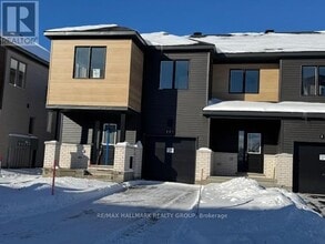 Building Photo - 521 Galanthus Walk