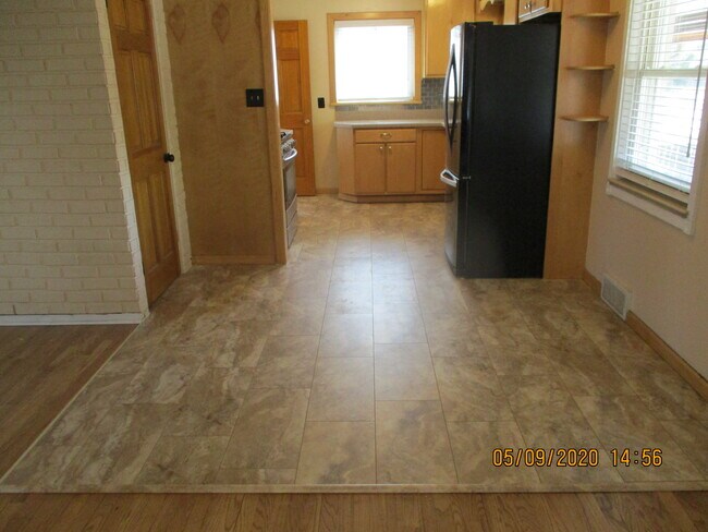 Foto del edificio - 2982 Delaware S St