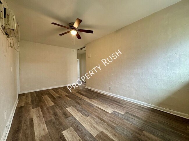 Foto del edificio - 3605 Dorris St