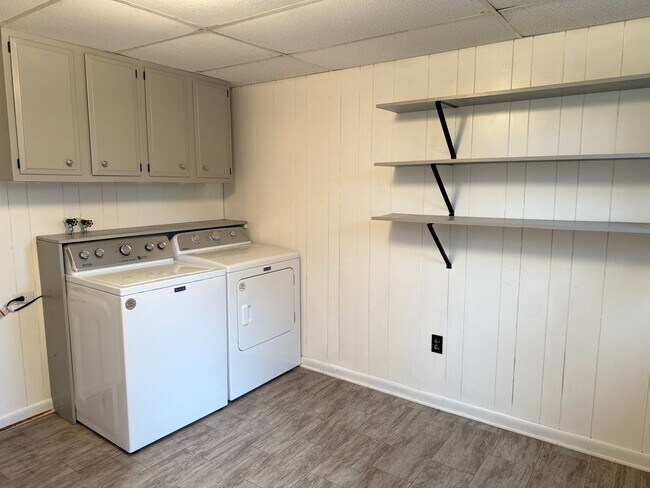 Foto del edificio - 3 Bedroom, 2 Bath Home in Manheim - Fenced...