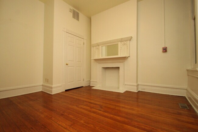 Foto del edificio - 12 E Biddle St