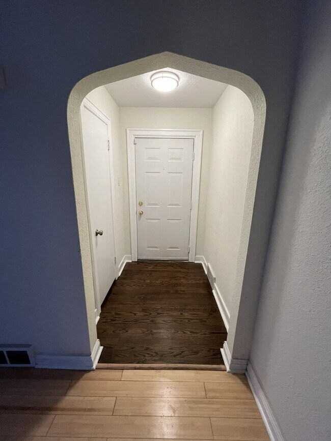 Foto del edificio - 151 W Glen Ln