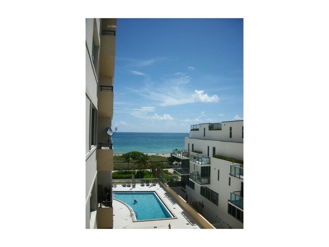 Building Photo - 9511 Collins Ave