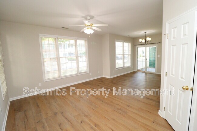 Foto del edificio - 2812 Kudrow Ln