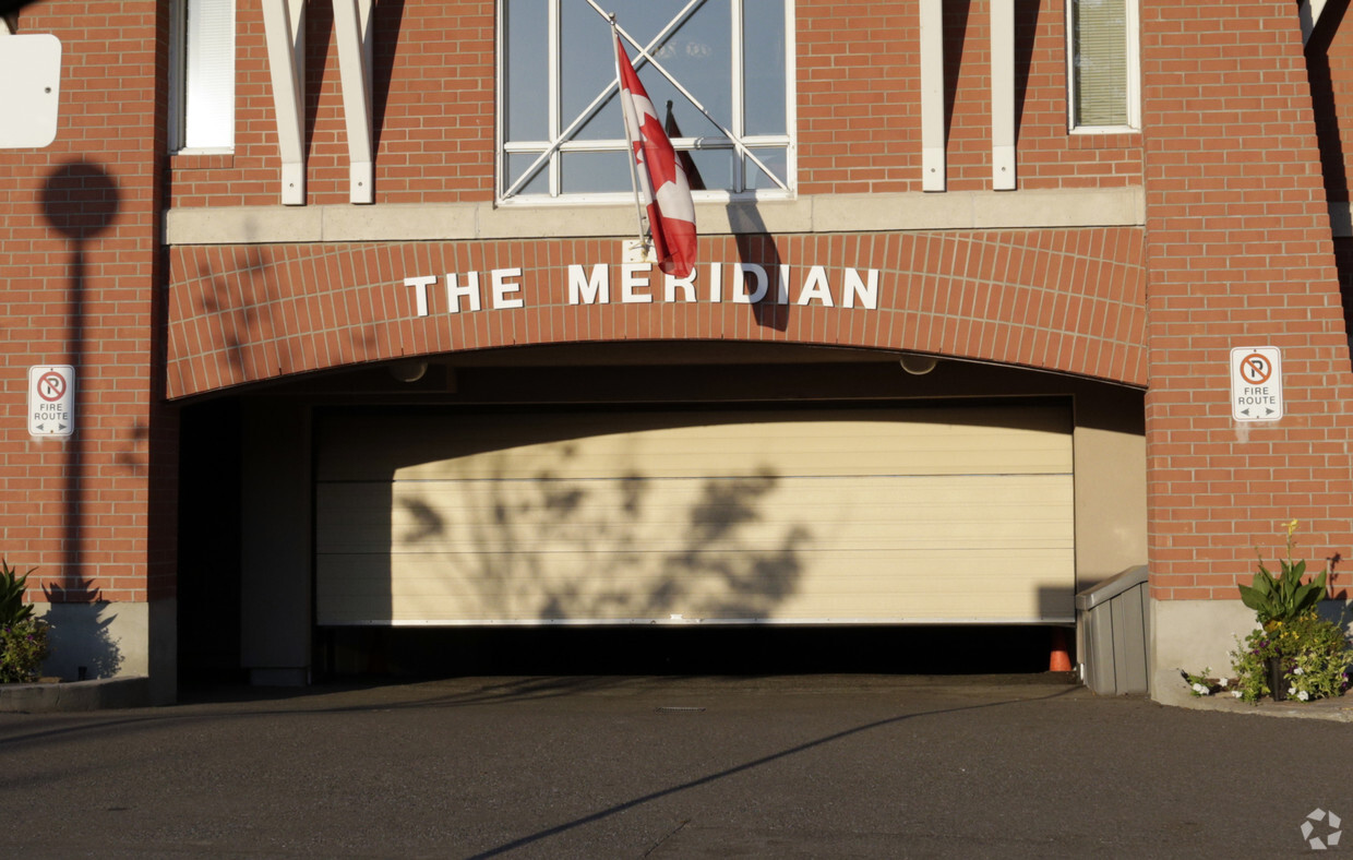 Building Photo - The Meridian at Centrepointe