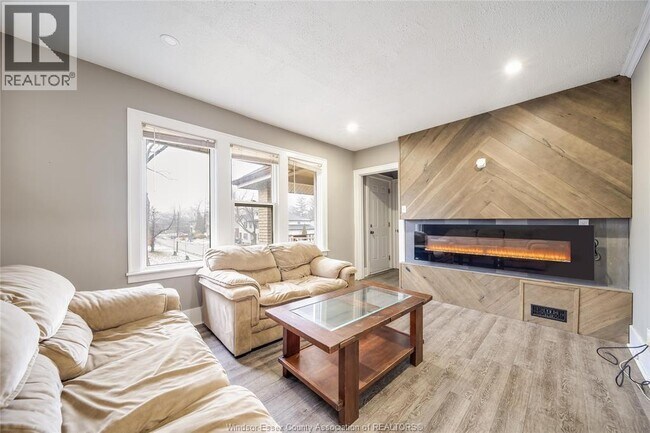 Photo du bâtiment - 406-08 Randolph Ave