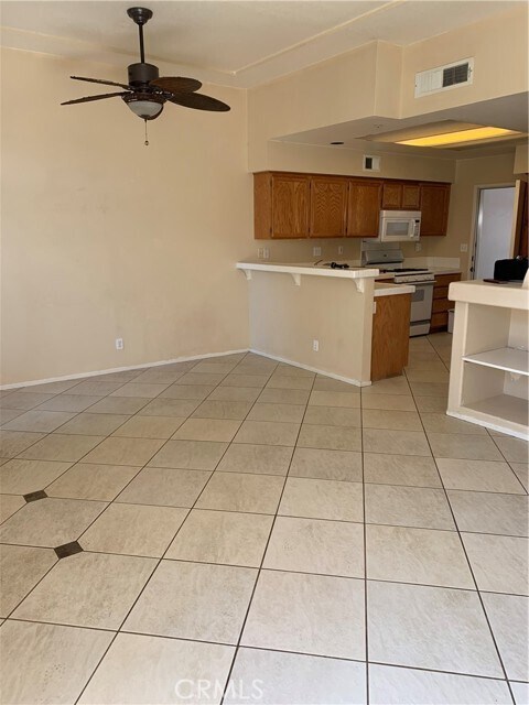 Foto del edificio - 61 Anacapa Ct