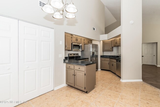 Foto del edificio - 8337 Chason Rd E