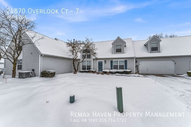 Foto del edificio - 24870 Overlook Ct