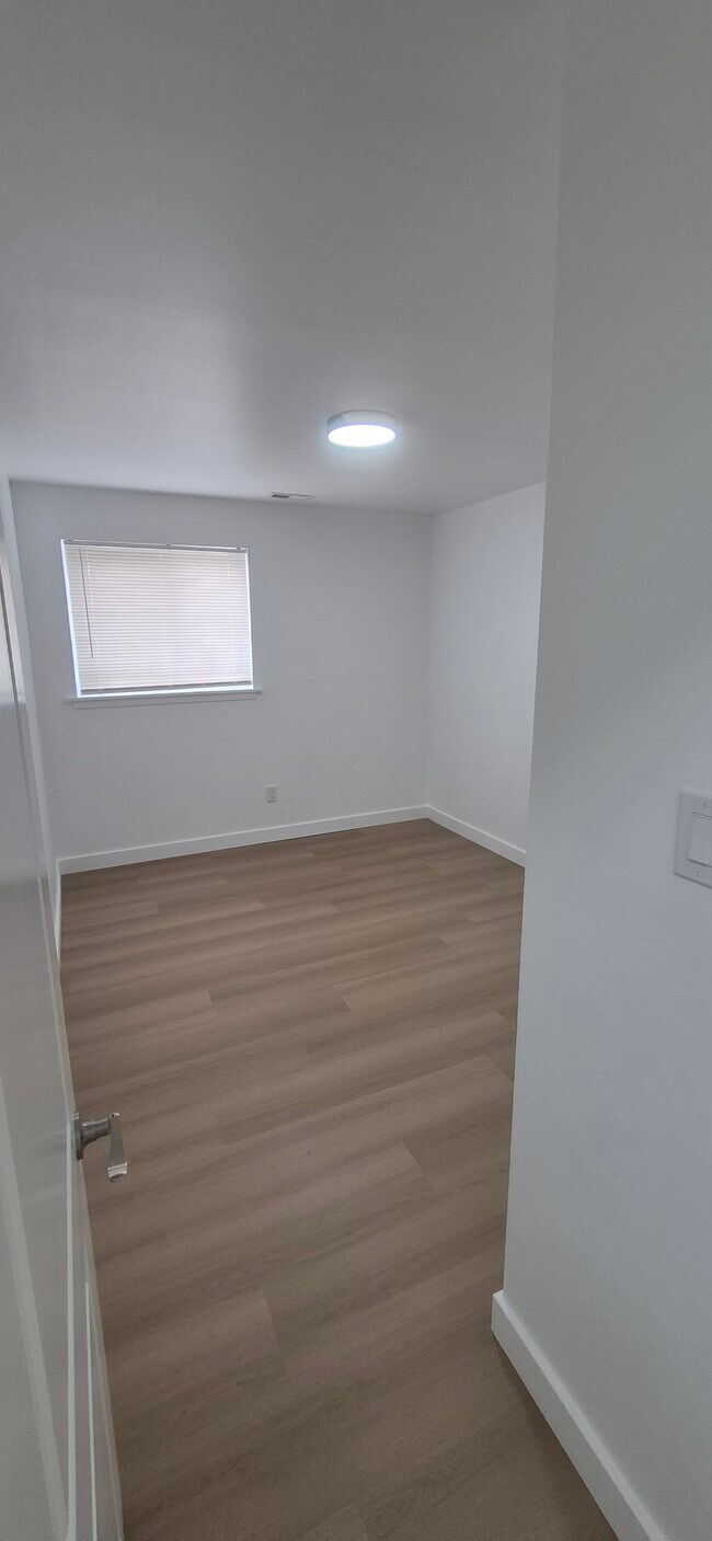 Foto del edificio - 8258 Rodney St