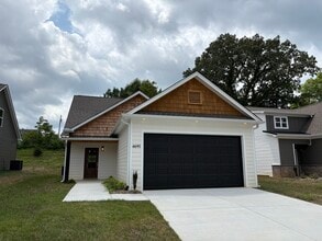 Building Photo - 4691 Heiskell Dr