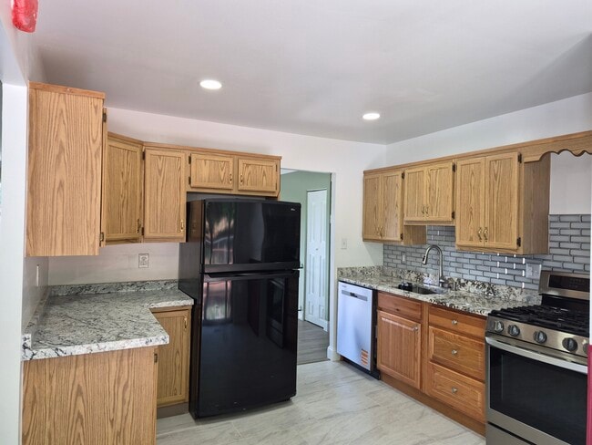 Building Photo - 8408 Snowden Loop Ct