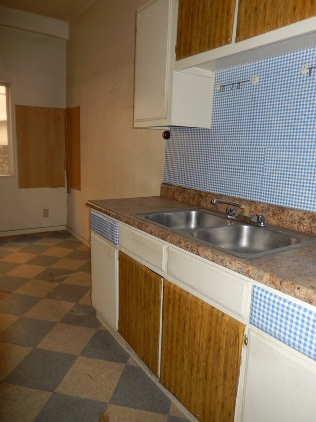 Interior Photo - Marathon Apartments