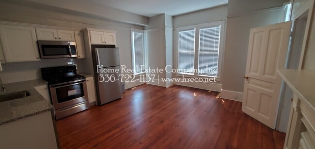 Foto del edificio - 412 W. First Street Apt A