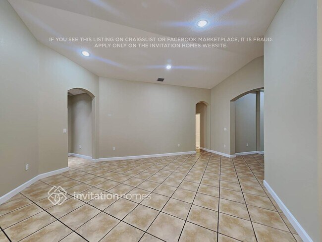 Building Photo - 15063 SW 11th Ln