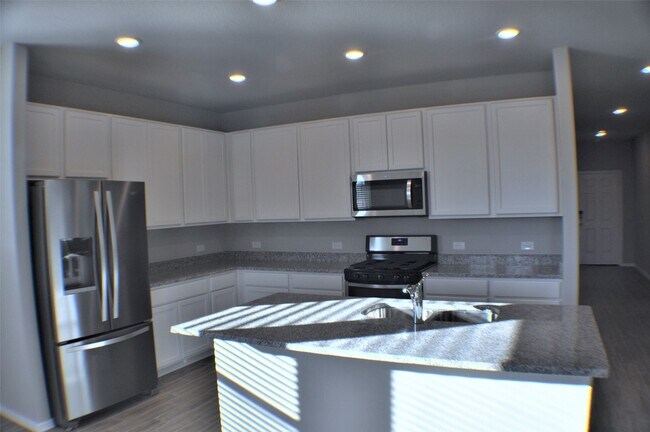 Foto del edificio - 714 Cobalt Crest Ln