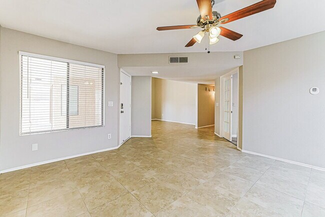 Foto del edificio - 1900 N Jay St