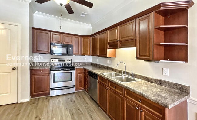 Foto del edificio - 6082 Townley Ct