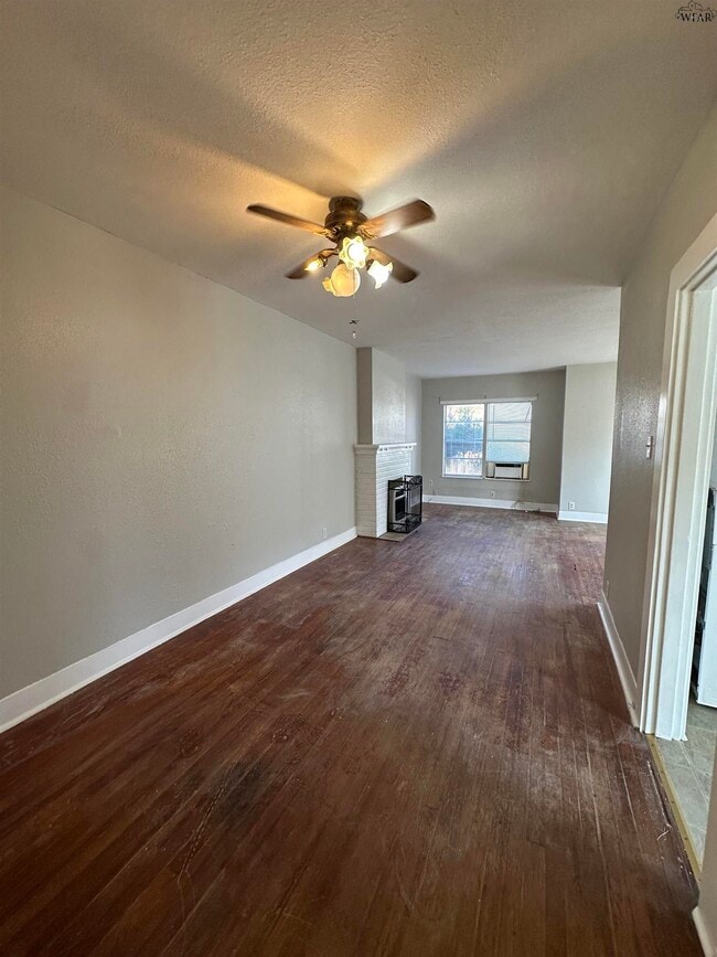 Building Photo - 1657 Keeler Ave