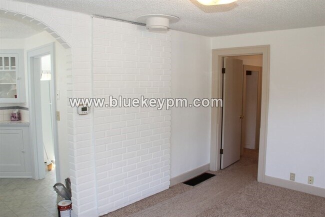 Foto del edificio - 10911 SE Myrtle St