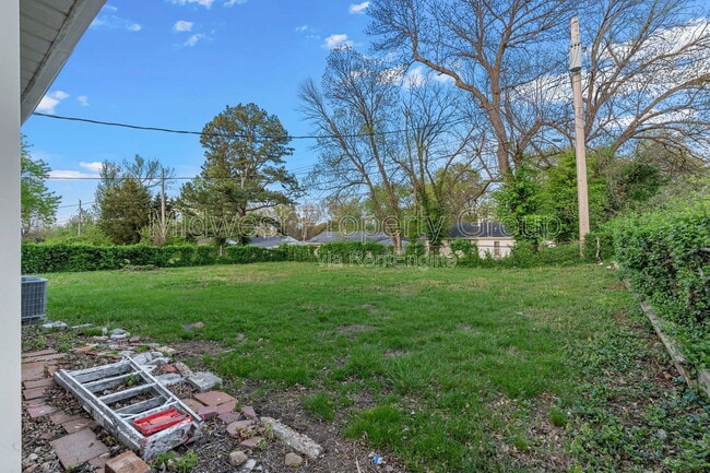 Building Photo - 5520 Holborn Dr