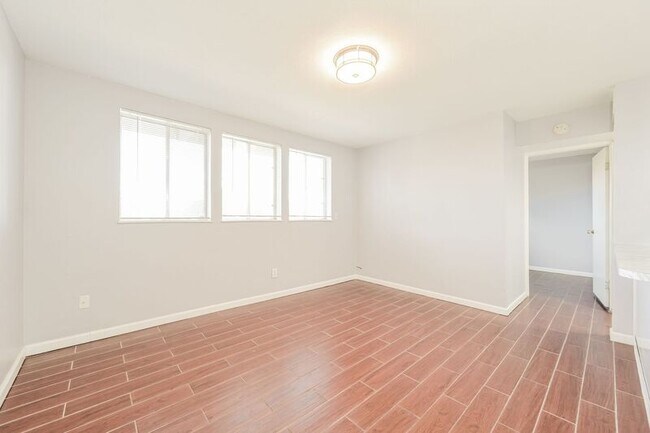 Foto del edificio - 10211 Ura Ln