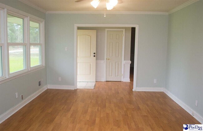 Foto del edificio - 109 Lands End Dr