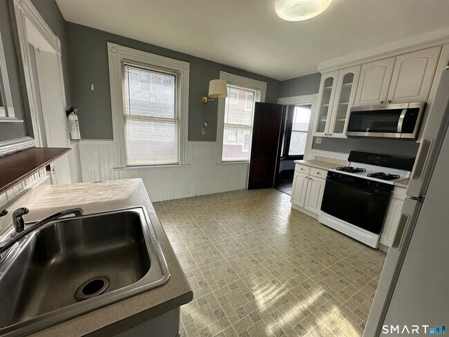 Foto del edificio - 118 Ellsworth St