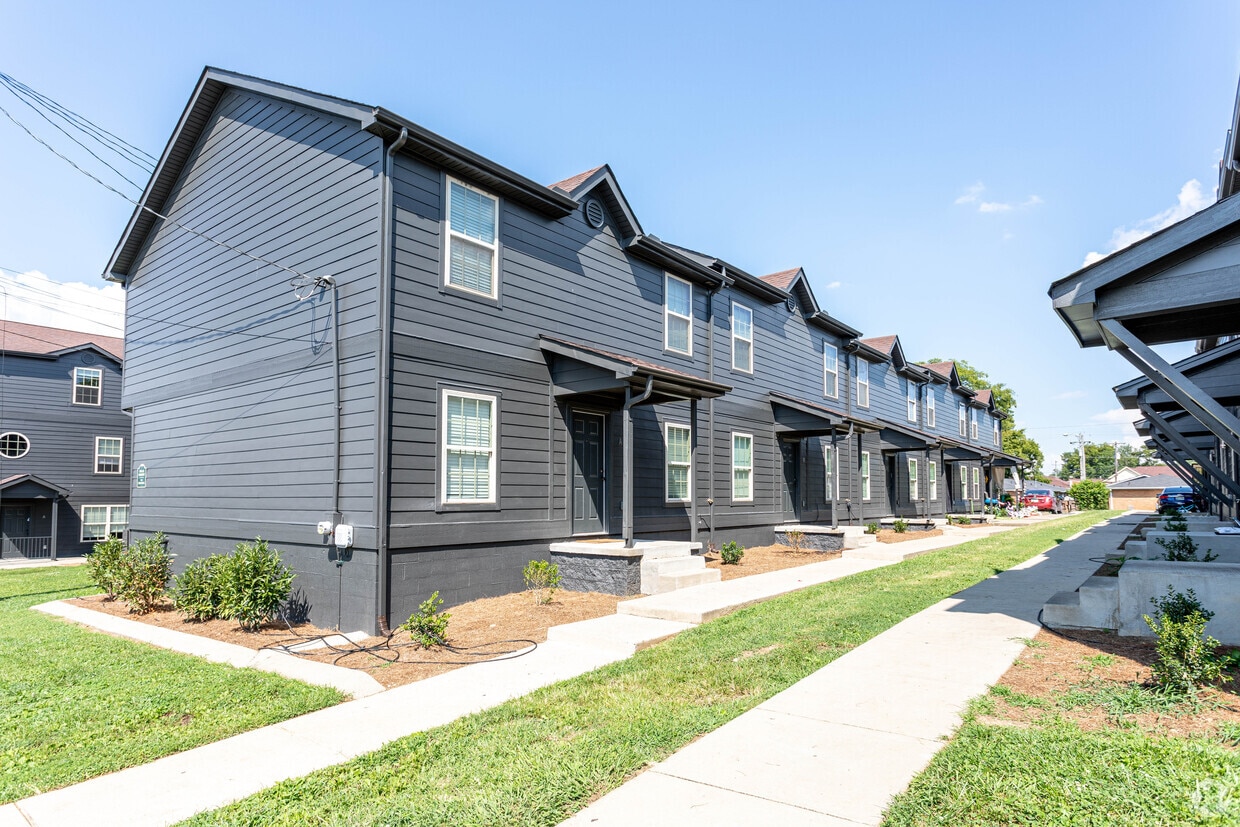 Primary Photo - Avenue 41 Townhomes