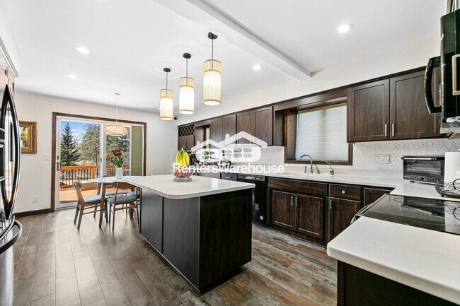 Foto del edificio - 436 Bruns Ct