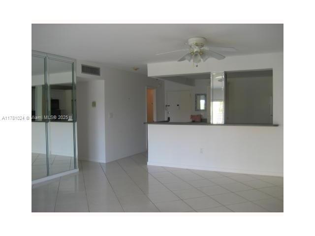 Building Photo - 575 Crandon Blvd