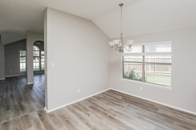 Building Photo - 9101 Prairie Hen Dr