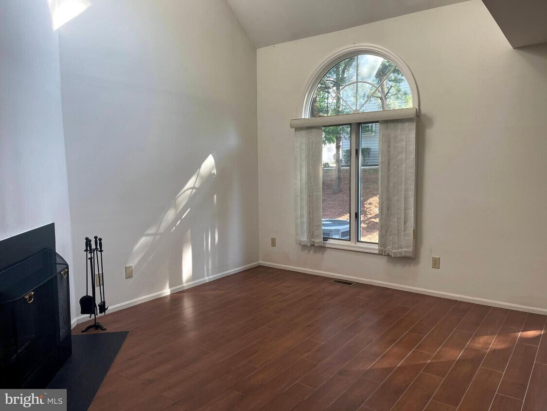 Foto principal - 107 S Orchard Ave