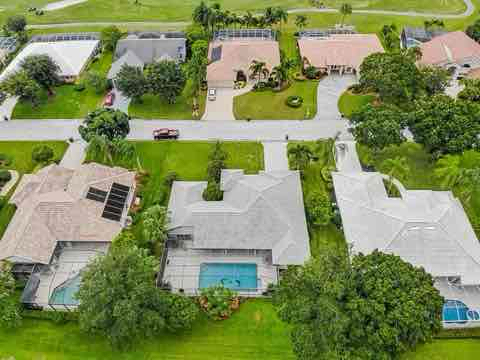 Foto del edificio - 1295 SW Bent Pine Cove